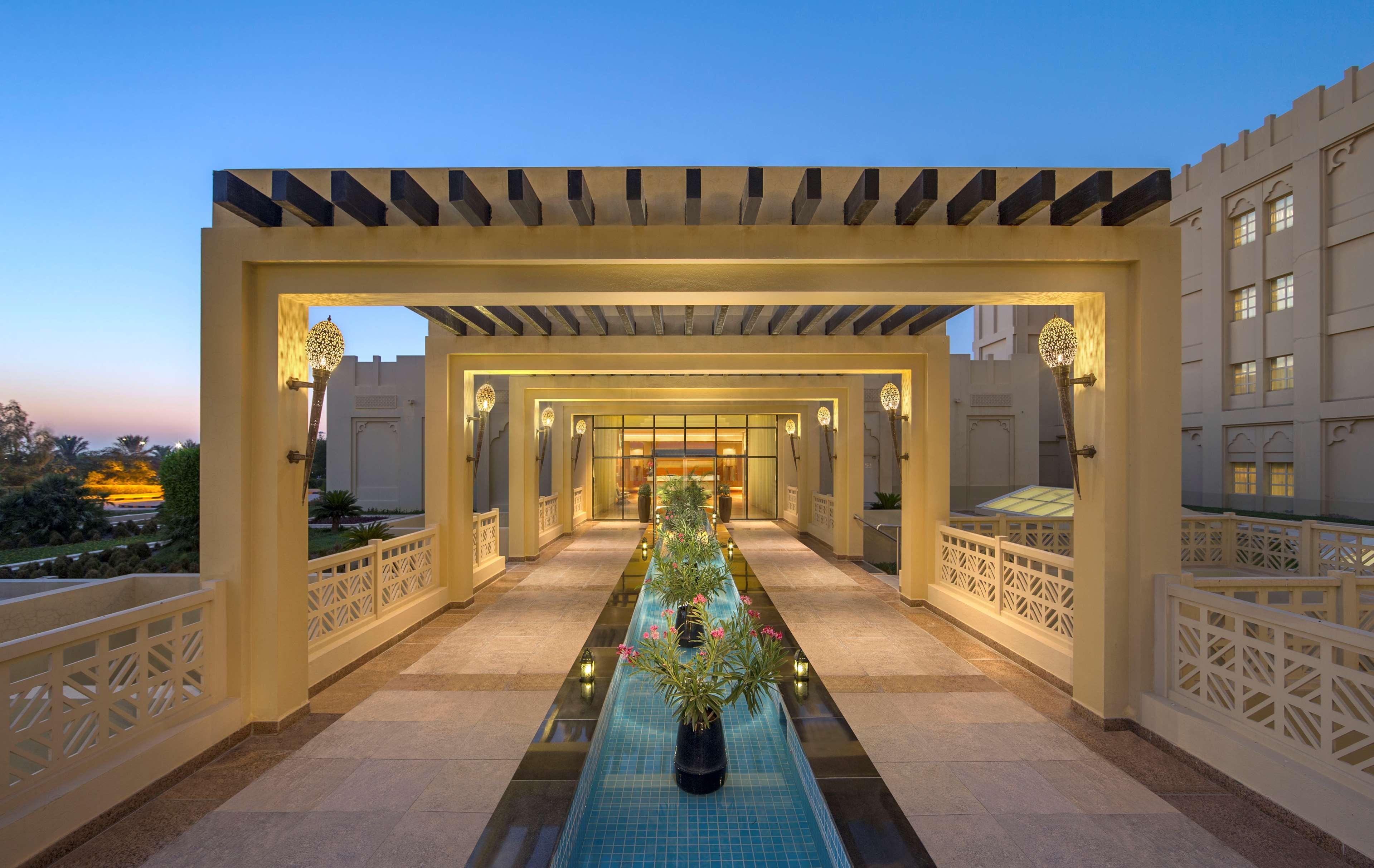 Grand Hyatt Doha Hotel & Villas Exterior foto The Westin Dubai